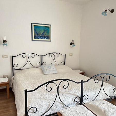 B&B Tre - Rooms & Relax Οριστάνο Εξωτερικό φωτογραφία