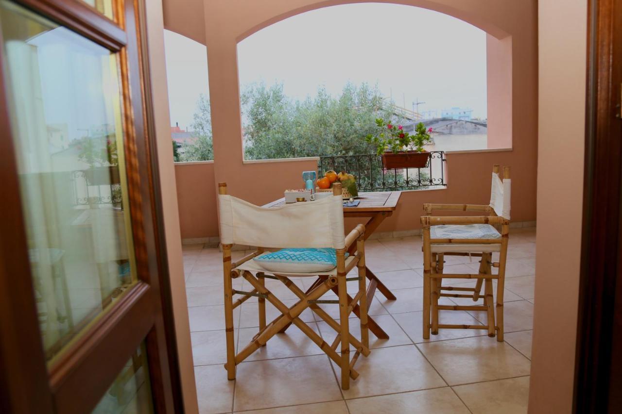 B&B Tre - Rooms & Relax Οριστάνο Εξωτερικό φωτογραφία